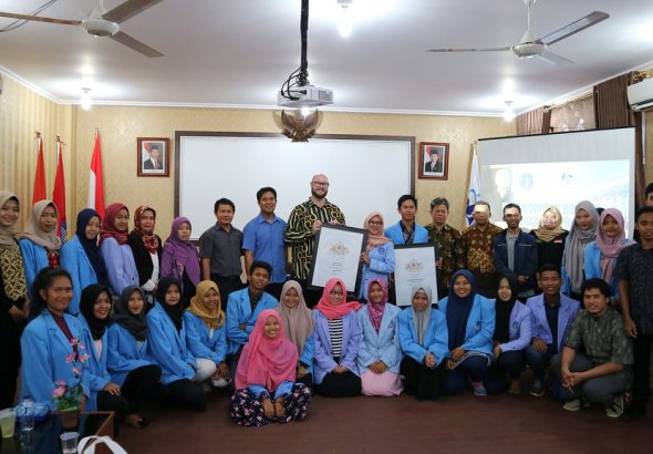 Mahasiswa Bangka Belitung Menerima Penghargaan Pendidikan Vivian Gordon Bowden